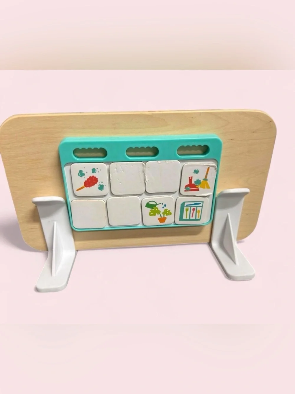 Lovevery Daily Helper Board